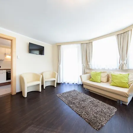 Apartment A Casa Bernstein