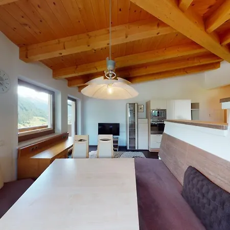 A Casa Bernstein Apartment