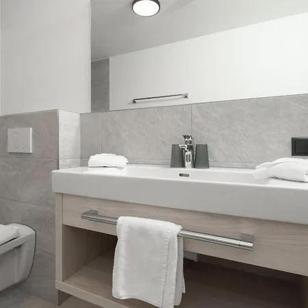 A Casa Bernstein Apartment